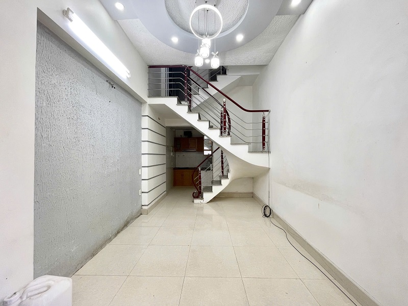 BÁN NHÀ PHỐ TRẦN NGUYÊN HÃN – TRUNG TÂM LÊ CHÂN – HẢI PHÒNG – 3,5 TẦNG – GIÁ 2,05 TỶ